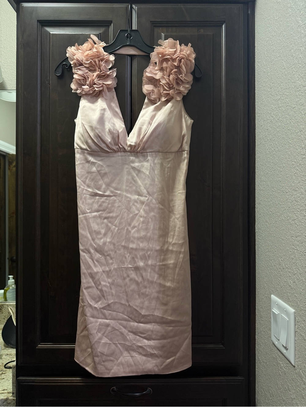 Mia Paluzzi Pink Satin mini dress with ruffled shoulders and open back size 6